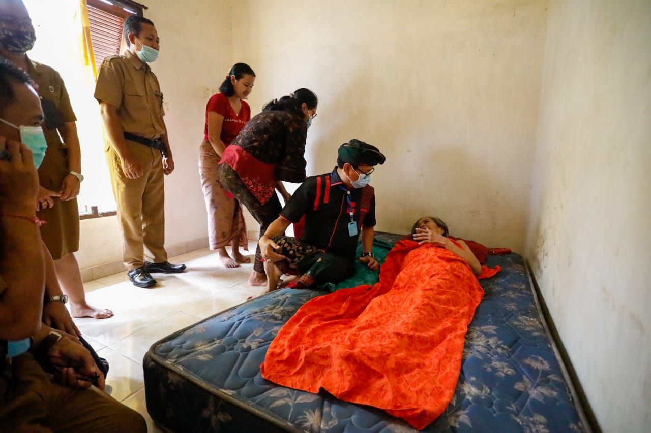 podiumnews.com- Suiasa Bantu Kursi Roda Pada Penderita Bedridden dan Disabilitas